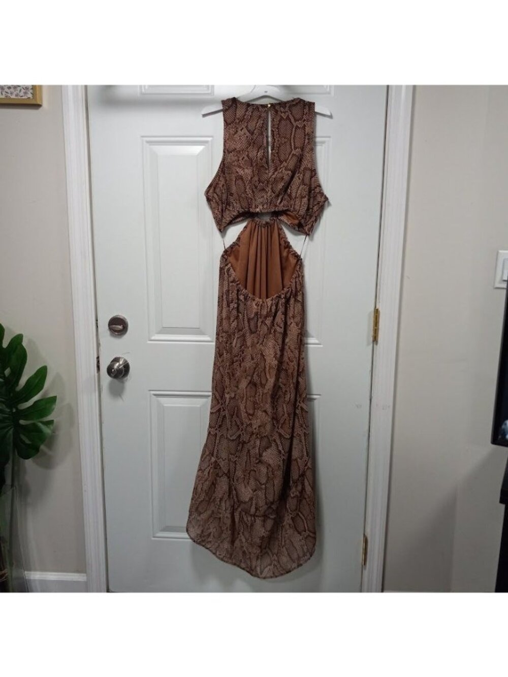 Indulge Instyle Womens Snakeskin Cutout Ring Hi-Low Hem Dress Brown Medium - Picture 8 of 12